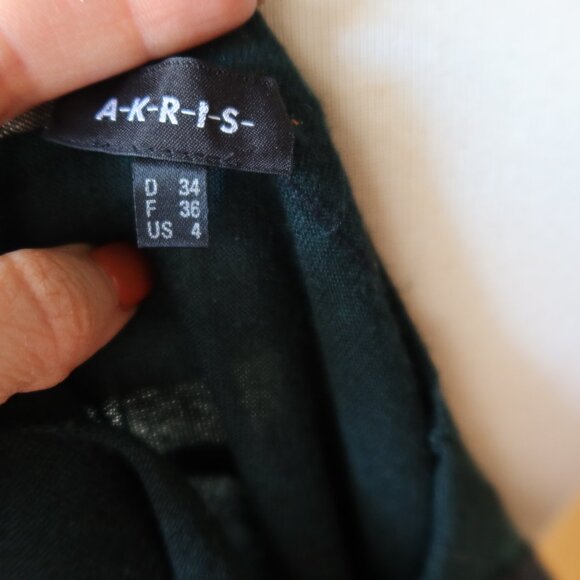 AKRIS sweater green and black striped cashmere and silk US 4 $1000+ - Picture 13 of 16